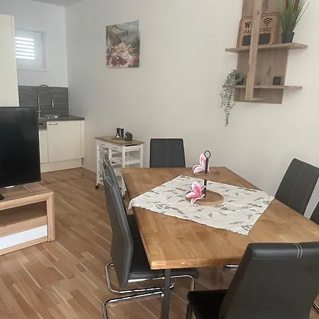 Apartamento Sorinas - Comfortable Near Graz - Free Parking Berndorf (Graz)