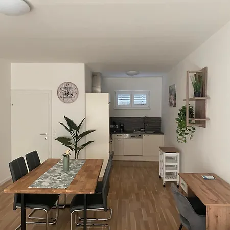 Sorinas - Comfortable Near Graz - Free Parking Appartamento Berndorf (Graz)